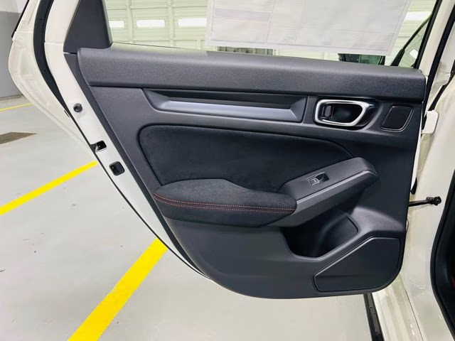 2026 Championship White Honda Civic Type R FWD Hatchback