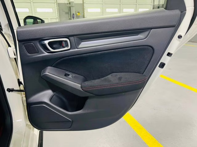 2026 Championship White Honda Civic Type R FWD Hatchback