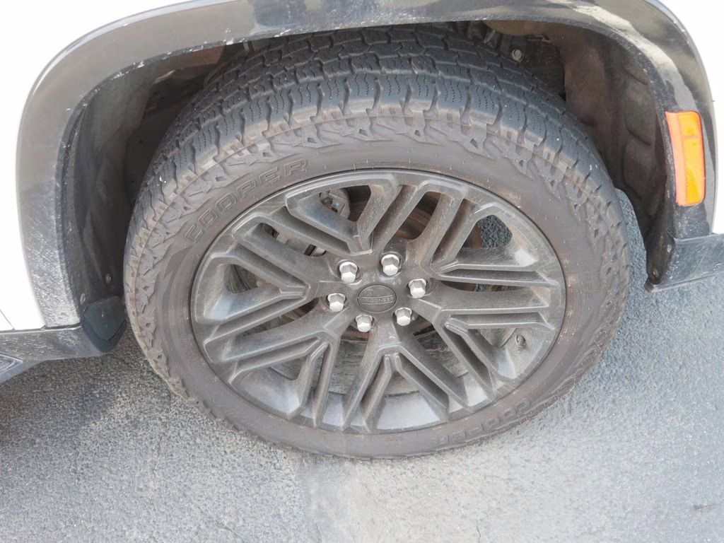 2024 Bright White Clearcoat Jeep Wagoneer Series II 4X4 SUV