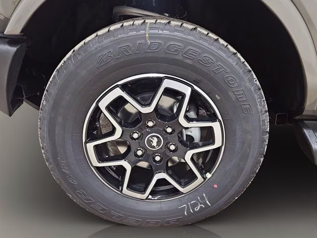 2026 Marsh Gray Ford Bronco Outer Banks 4X4 SUV