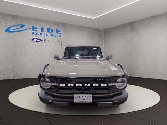 2026 Marsh Gray Ford Bronco Outer Banks 4X4 SUV