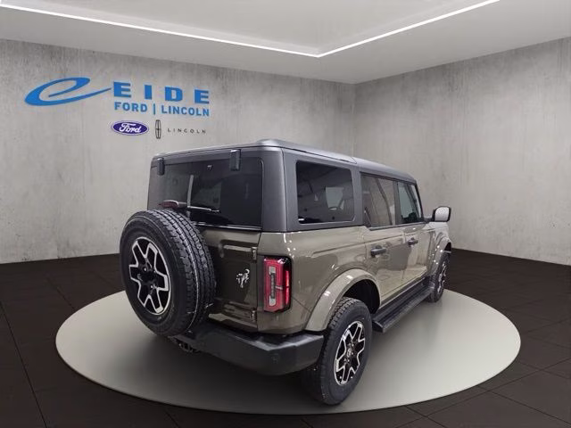 2026 Marsh Gray Ford Bronco Outer Banks 4X4 SUV