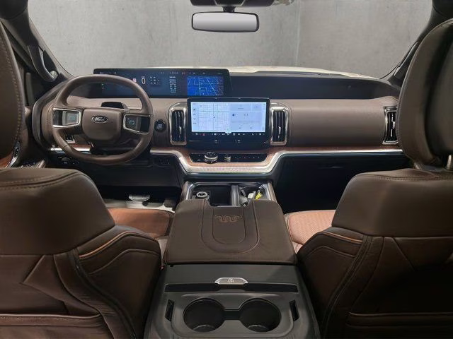 2026 Star White Metallic Tri-Coat Ford Expedition Max King Ranch 4X4 SUV