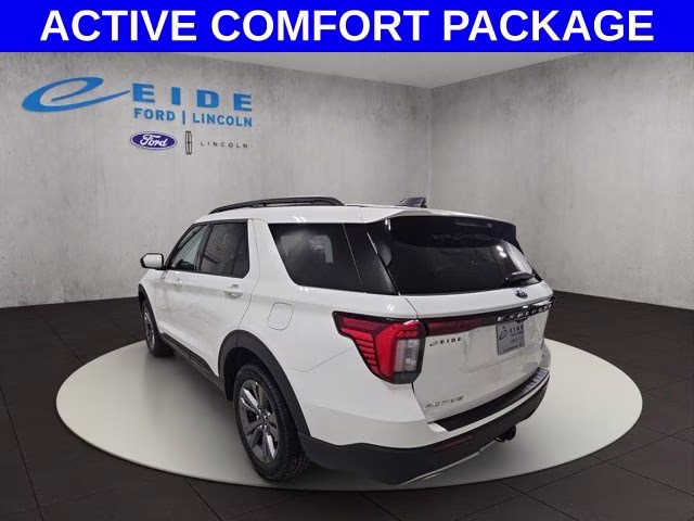 2026 Star White Metallic Tri-Coat Ford Explorer Active 4X4 SUV