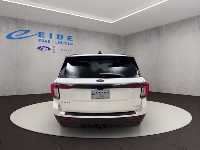 2026 Star White Metallic Tri-Coat Ford Explorer ST-Line 4X4 SUV