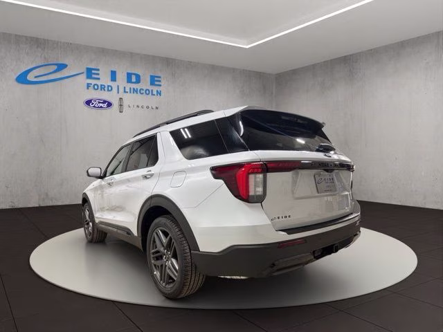 2026 Space White Metallic Ford Explorer ST-Line 4X4 SUV