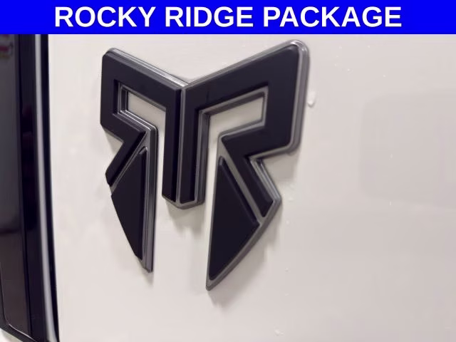 2026 Oxford White Ford Super Duty F-250 SRW Lariat ROCKY RIDGE 4X4 Truck