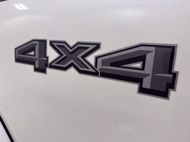 2026 Oxford White Ford Super Duty F-250 SRW Lariat ROCKY RIDGE 4X4 Truck