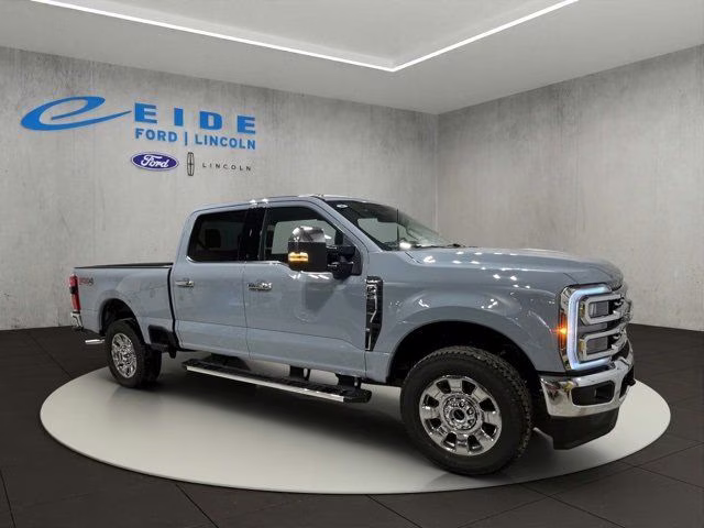 2026 Glacier Gray Met Tri-Coat Ford Super Duty F-250 SRW Lariat Chrome 4X4 Truck