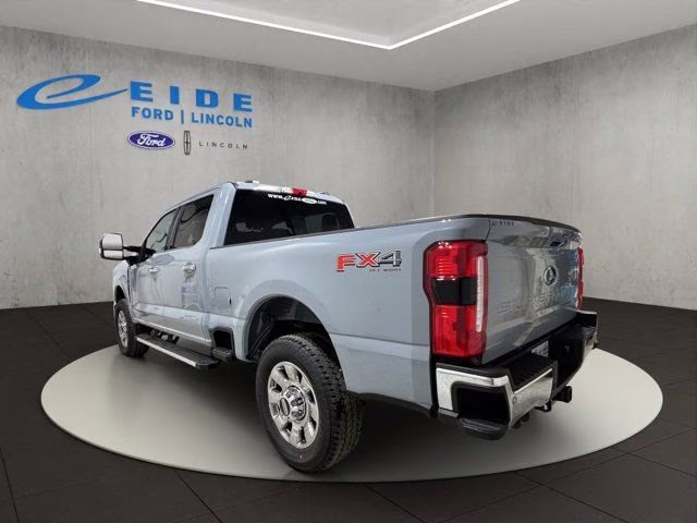2026 Glacier Gray Met Tri-Coat Ford Super Duty F-250 SRW Lariat Chrome 4X4 Truck