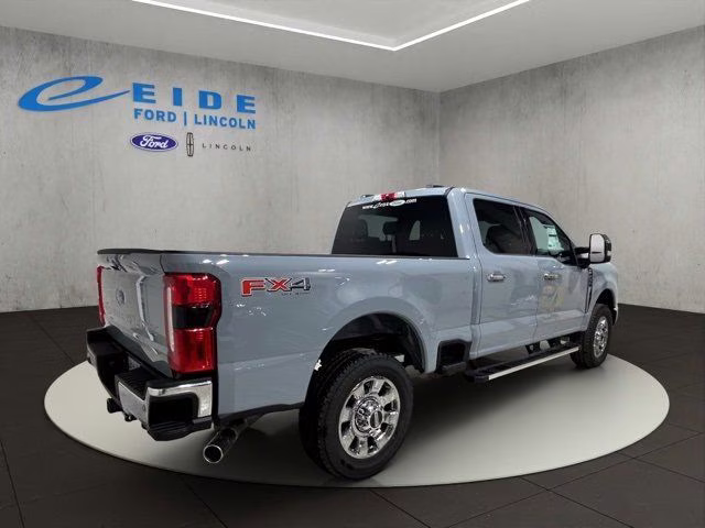 2026 Glacier Gray Met Tri-Coat Ford Super Duty F-250 SRW Lariat Chrome 4X4 Truck