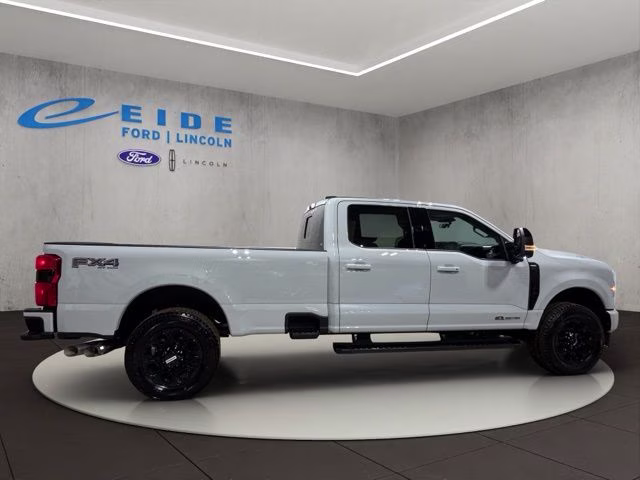 2026 Avalanche Ford Super Duty F-350 SRW Lariat Black Appearance 4X4 Truck