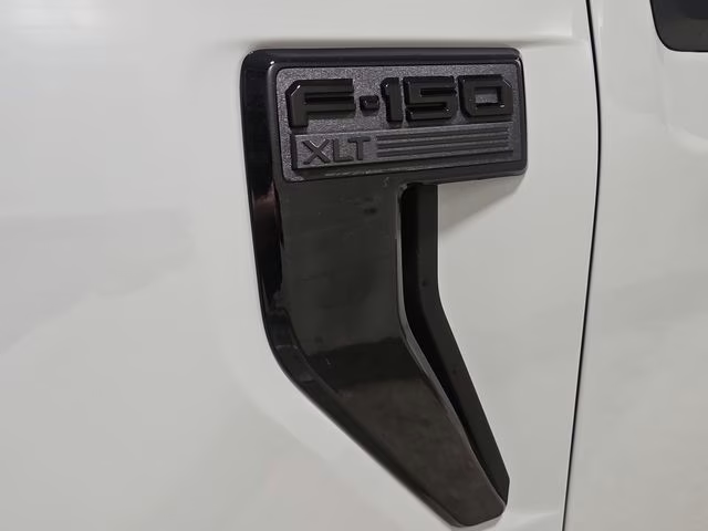2026 Avalanche Ford F-150 XLT Black Appearance 4X4 Truck