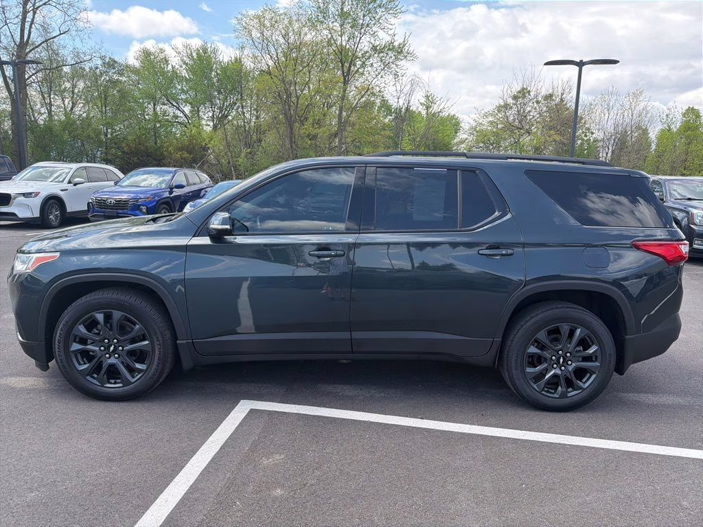 2019 Graphite Metallic Chevrolet Traverse RS AWD SUV