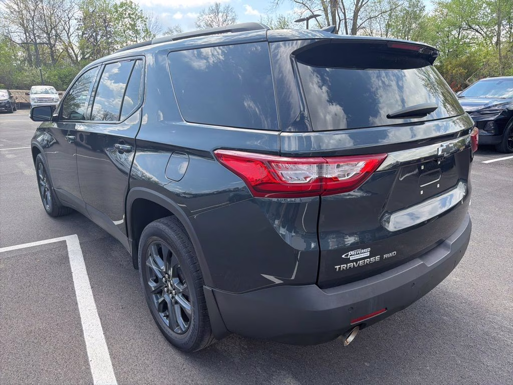 2019 Graphite Metallic Chevrolet Traverse RS AWD SUV