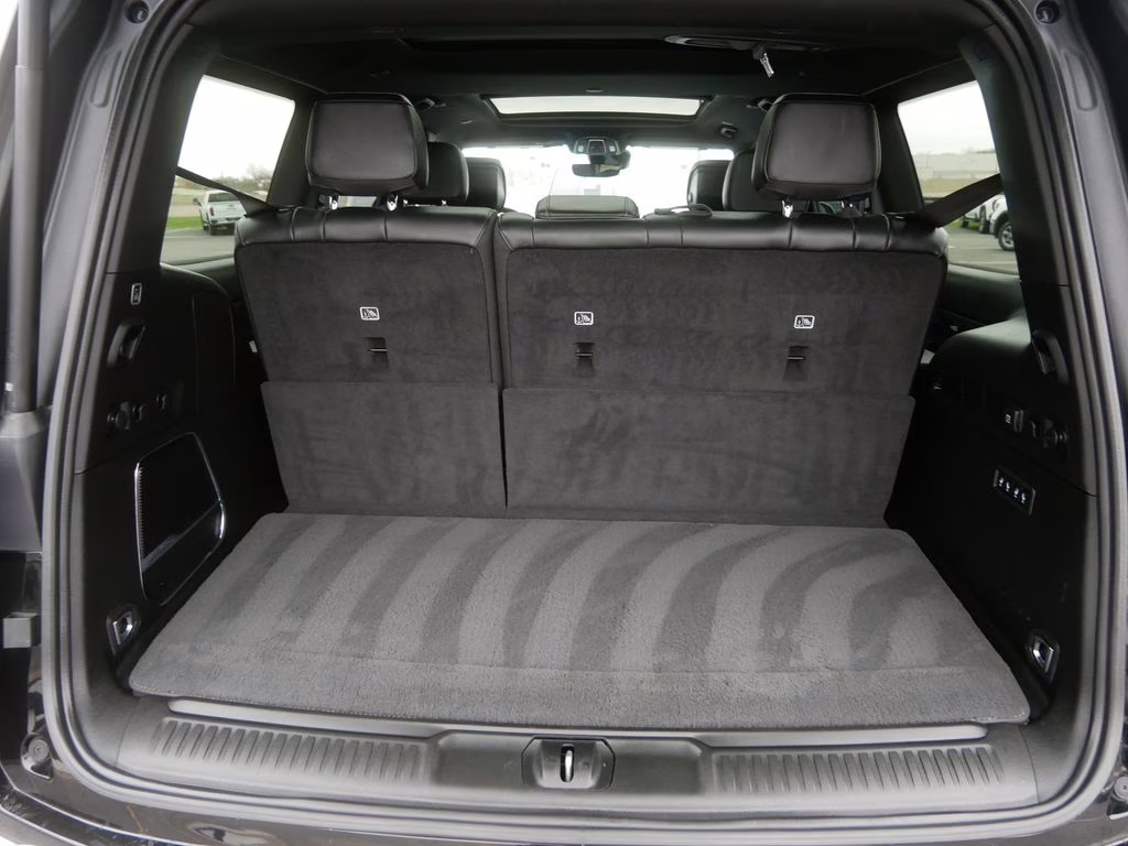 2022 Diamond Black Crystal Pearlcoat Jeep Wagoneer Series III 4X4 SUV