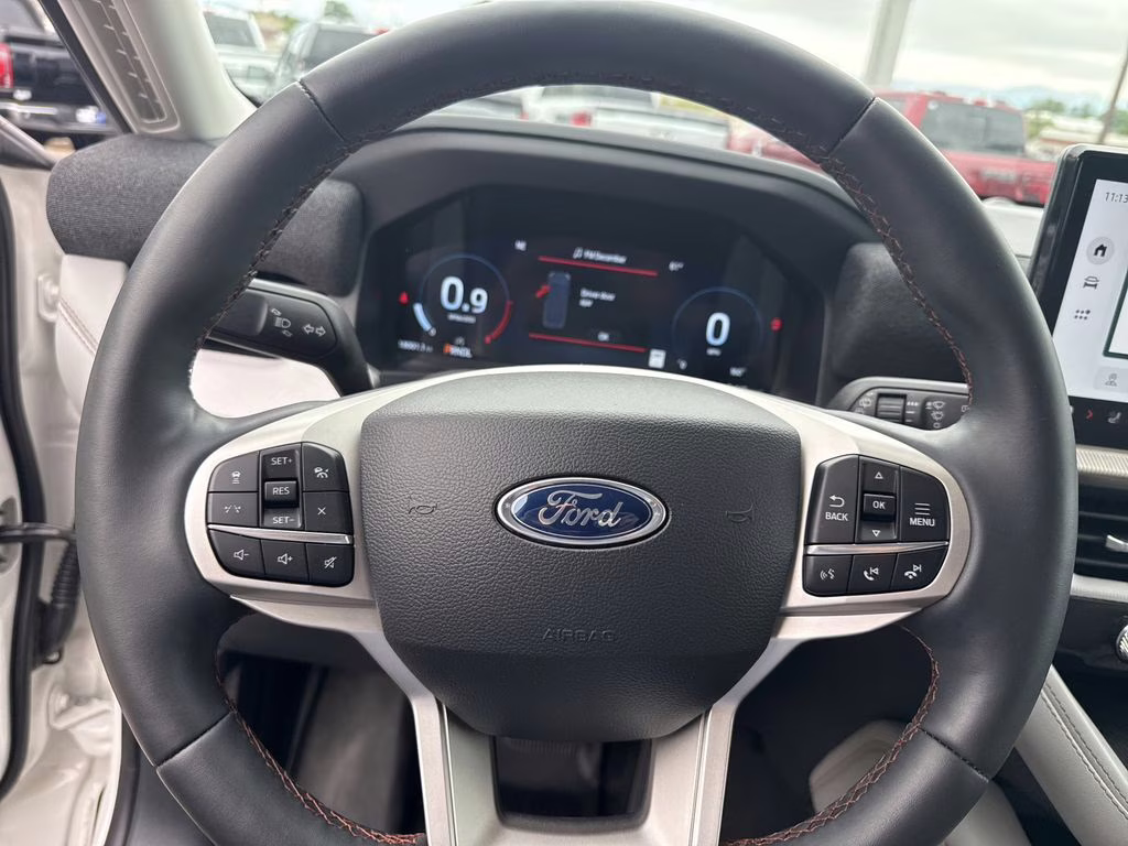 2025 Star White Metallic Tri-Coat Ford Explorer Active 4X4 SUV