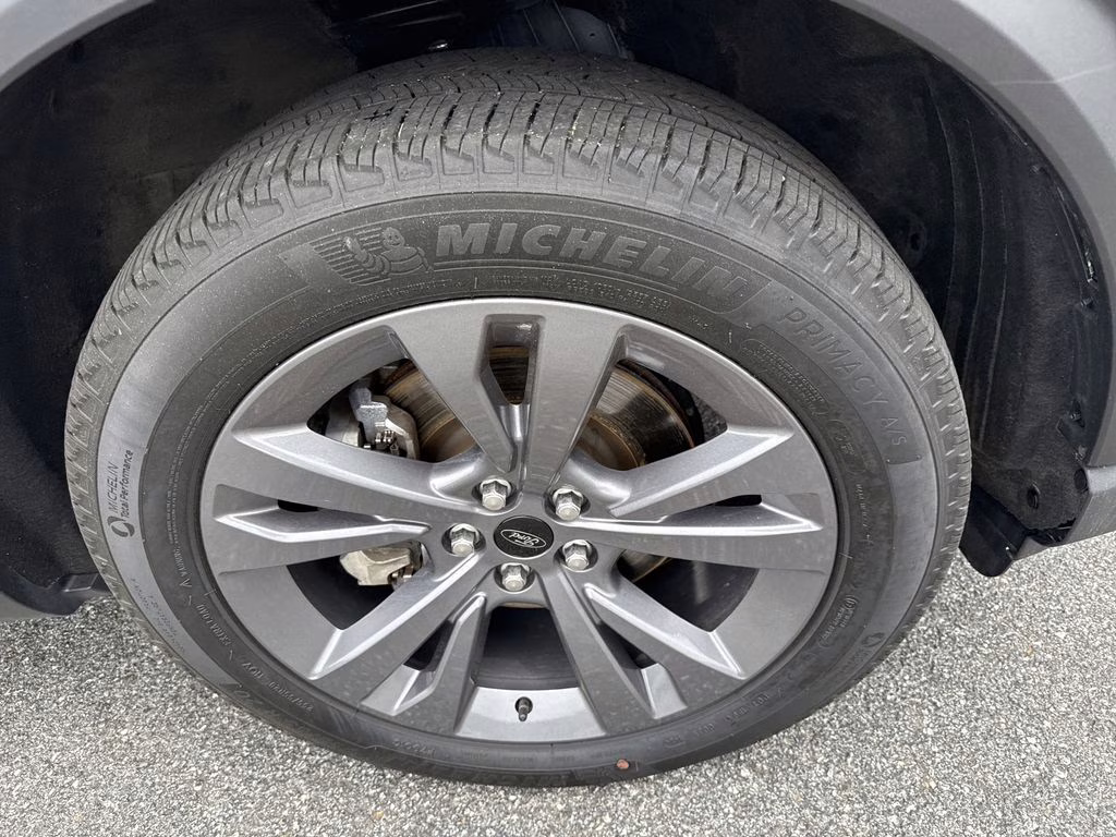 2025 Star White Metallic Tri-Coat Ford Explorer Active 4X4 SUV
