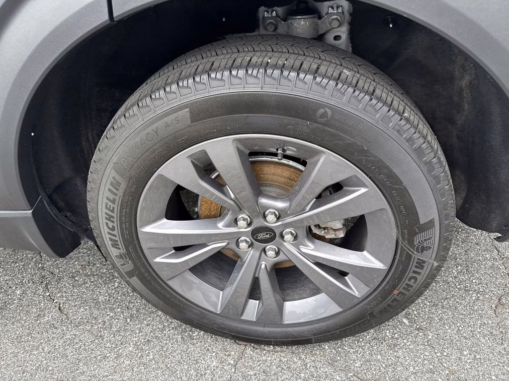 2025 Star White Metallic Tri-Coat Ford Explorer Active 4X4 SUV