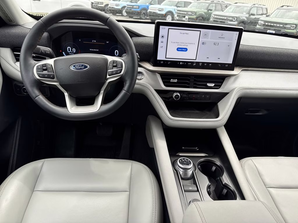 2025 Star White Metallic Tri-Coat Ford Explorer Active 4X4 SUV