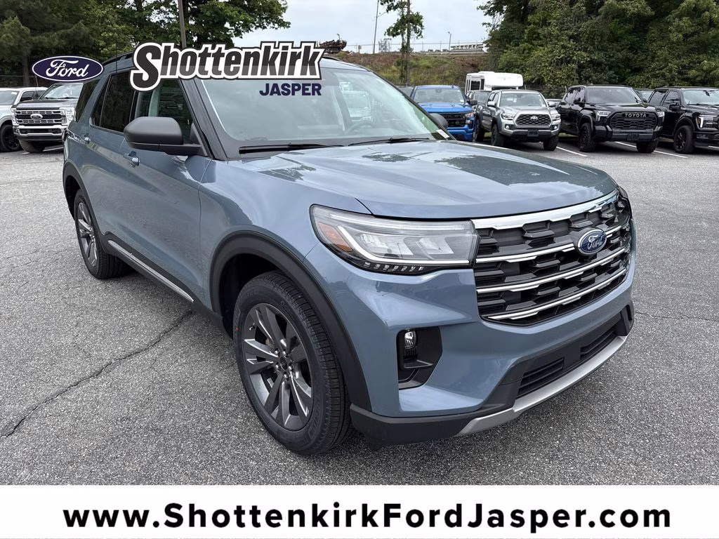2025 Vapor Blue Metallic Ford Explorer Active 4X4 SUV