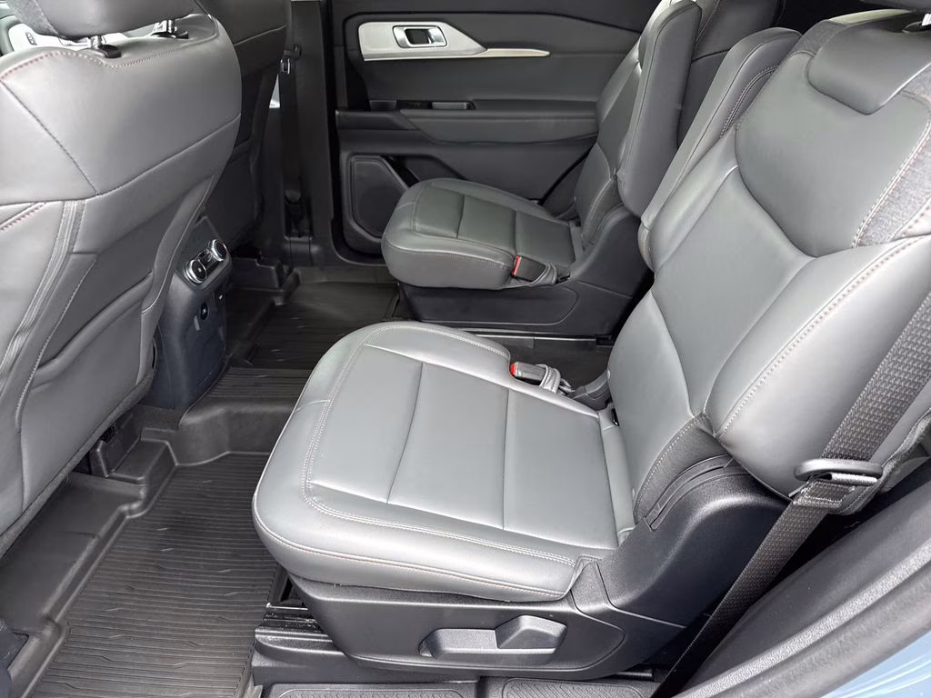 2025 Vapor Blue Metallic Ford Explorer Active 4X4 SUV