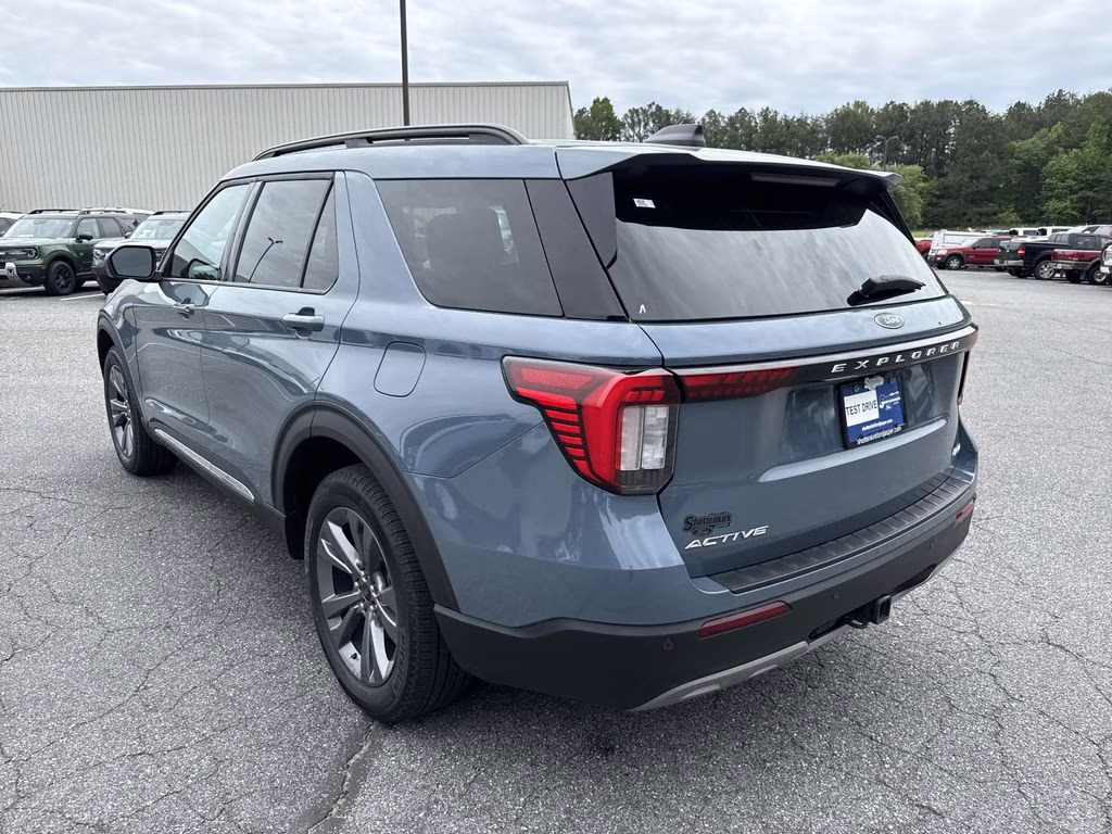 2025 Vapor Blue Metallic Ford Explorer Active 4X4 SUV