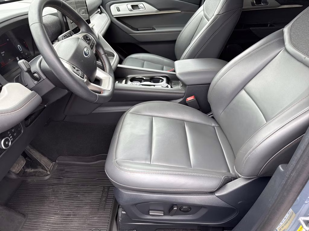 2025 Vapor Blue Metallic Ford Explorer Active 4X4 SUV