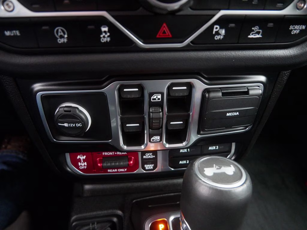 2024 Black Clearcoat Jeep Wrangler Rubicon X 4X4 SUV