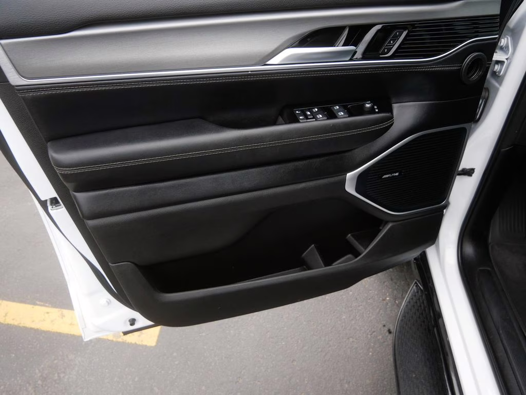 2024 Bright White Clearcoat Jeep Wagoneer Series II 4X4 SUV