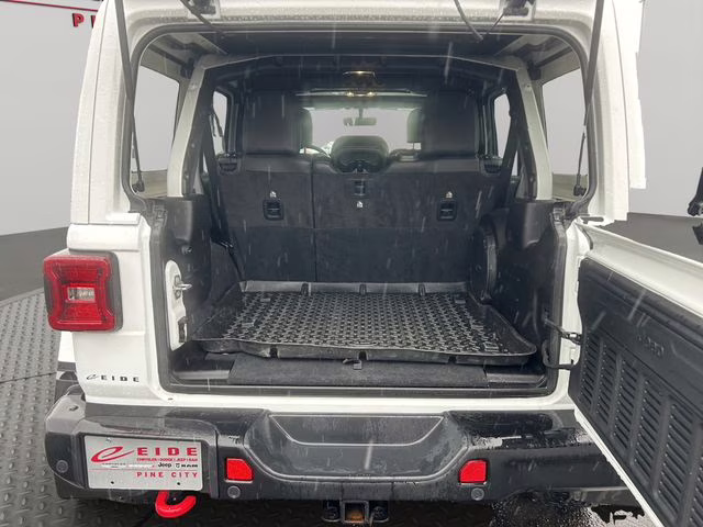 2021 Bright White Clearcoat Jeep Wrangler Unlimited Rubicon 4X4 SUV