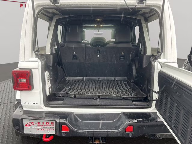 2021 Bright White Clearcoat Jeep Wrangler Unlimited Rubicon 4X4 SUV