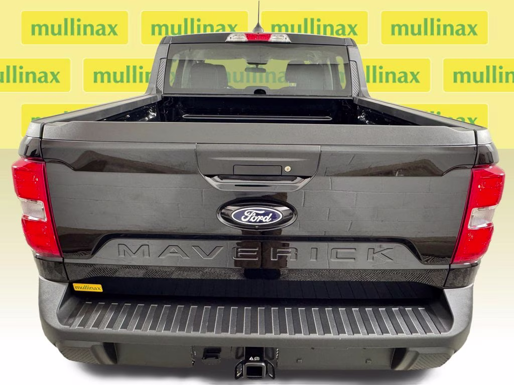 2026 Shadow Black Ford Maverick XLT FWD Truck