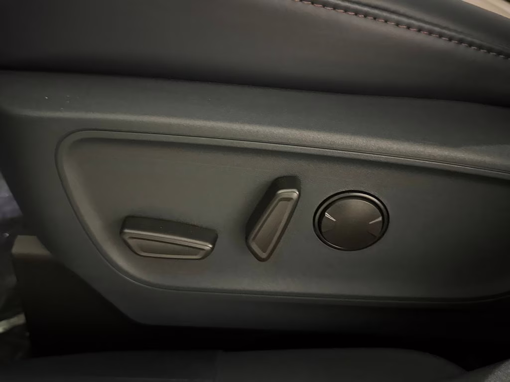 2026 Carbonized Gray Metallic Ford Maverick Lariat AWD Truck