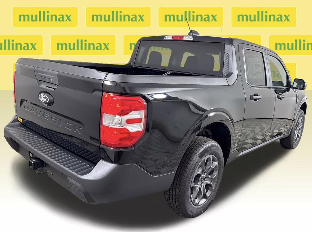 2026 Shadow Black Ford Maverick XLT FWD Truck