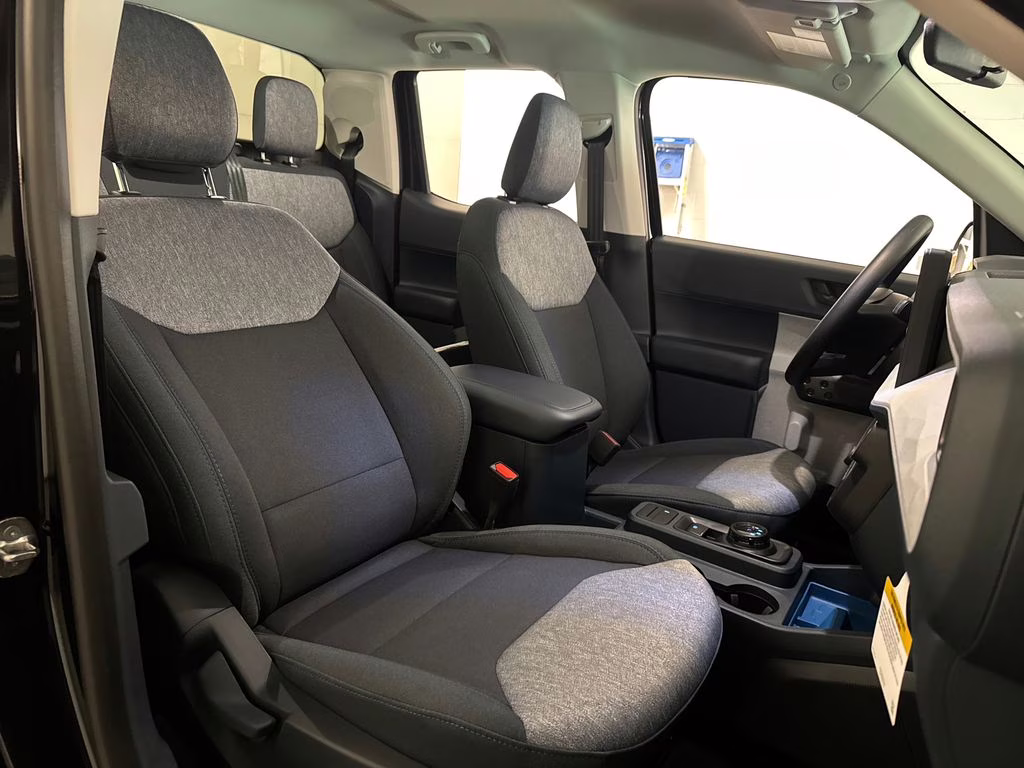 2026 Shadow Black Ford Maverick XLT FWD Truck