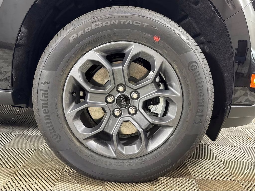 2026 Shadow Black Ford Maverick XLT FWD Truck