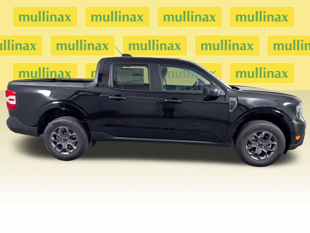 2026 Shadow Black Ford Maverick XLT FWD Truck