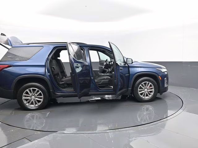 2023 Northsky Blue Metallic Chevrolet Traverse LT AWD SUV