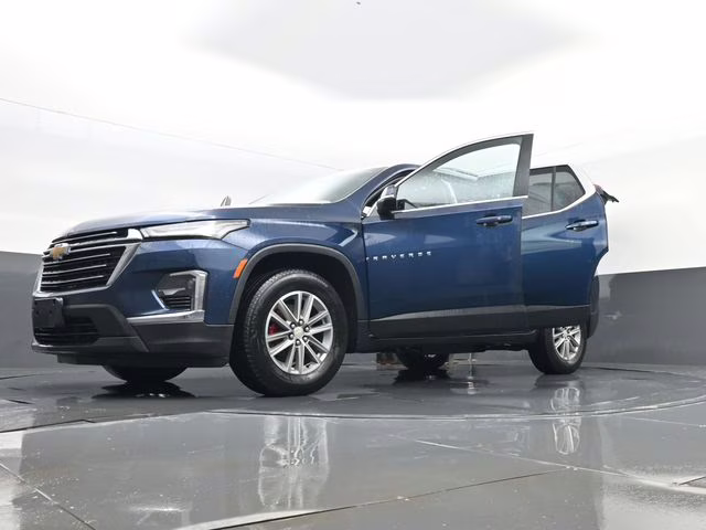2023 Northsky Blue Metallic Chevrolet Traverse LT AWD SUV