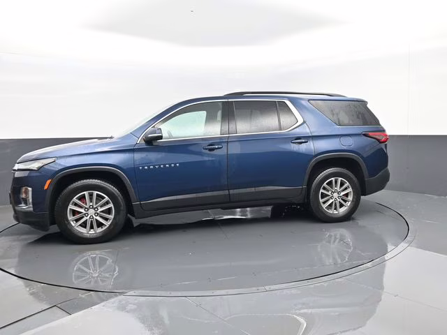 2023 Northsky Blue Metallic Chevrolet Traverse LT AWD SUV