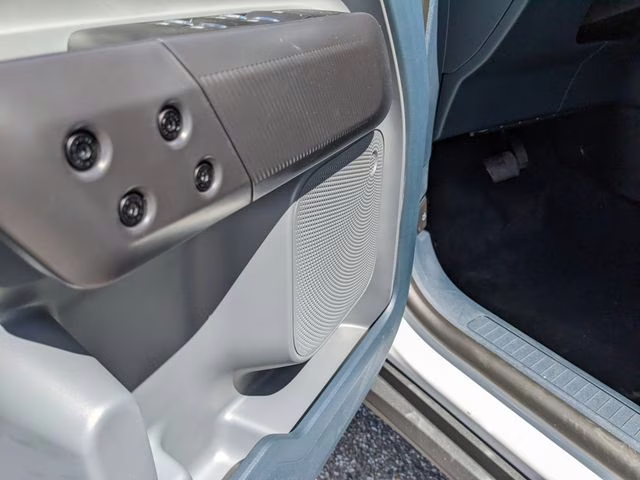 2026 Oxford White Ford Maverick XL FWD Truck