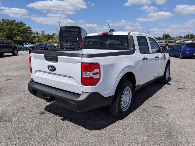 2026 Oxford White Ford Maverick XL FWD Truck
