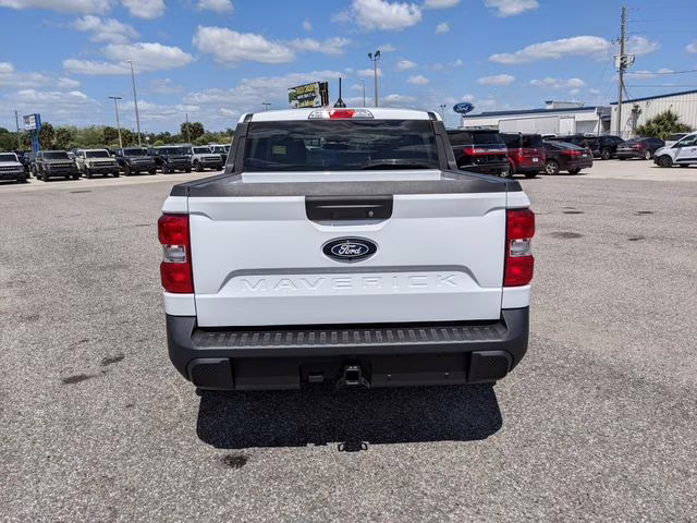 2026 Oxford White Ford Maverick XL FWD Truck