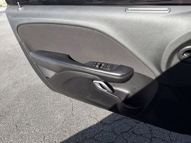 2022 Pitch Black Clearcoat Dodge Challenger GT RWD Coupe