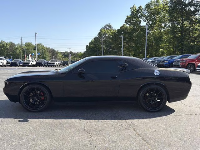 2022 Pitch Black Clearcoat Dodge Challenger GT RWD Coupe