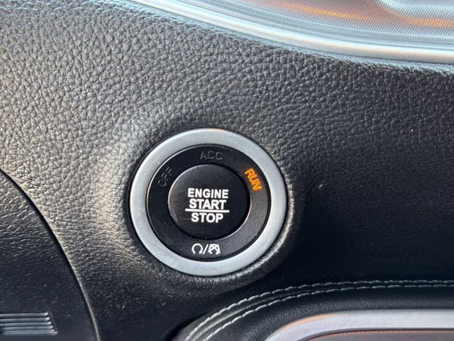 2022 Pitch Black Clearcoat Dodge Challenger GT RWD Coupe