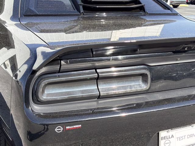 2022 Pitch Black Clearcoat Dodge Challenger GT RWD Coupe
