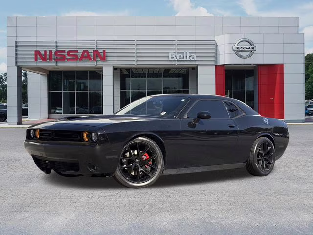 2022 Pitch Black Clearcoat Dodge Challenger GT RWD Coupe