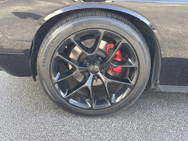 2022 Pitch Black Clearcoat Dodge Challenger GT RWD Coupe